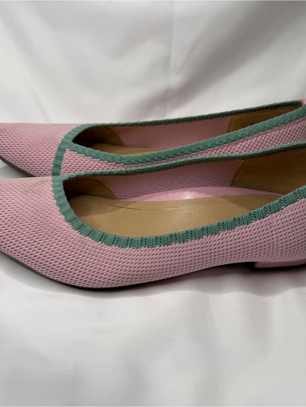 Vionic Pink Pointed Toe Knit Ballet Flats with Green Trim Size 9 - Picture 5 of 8